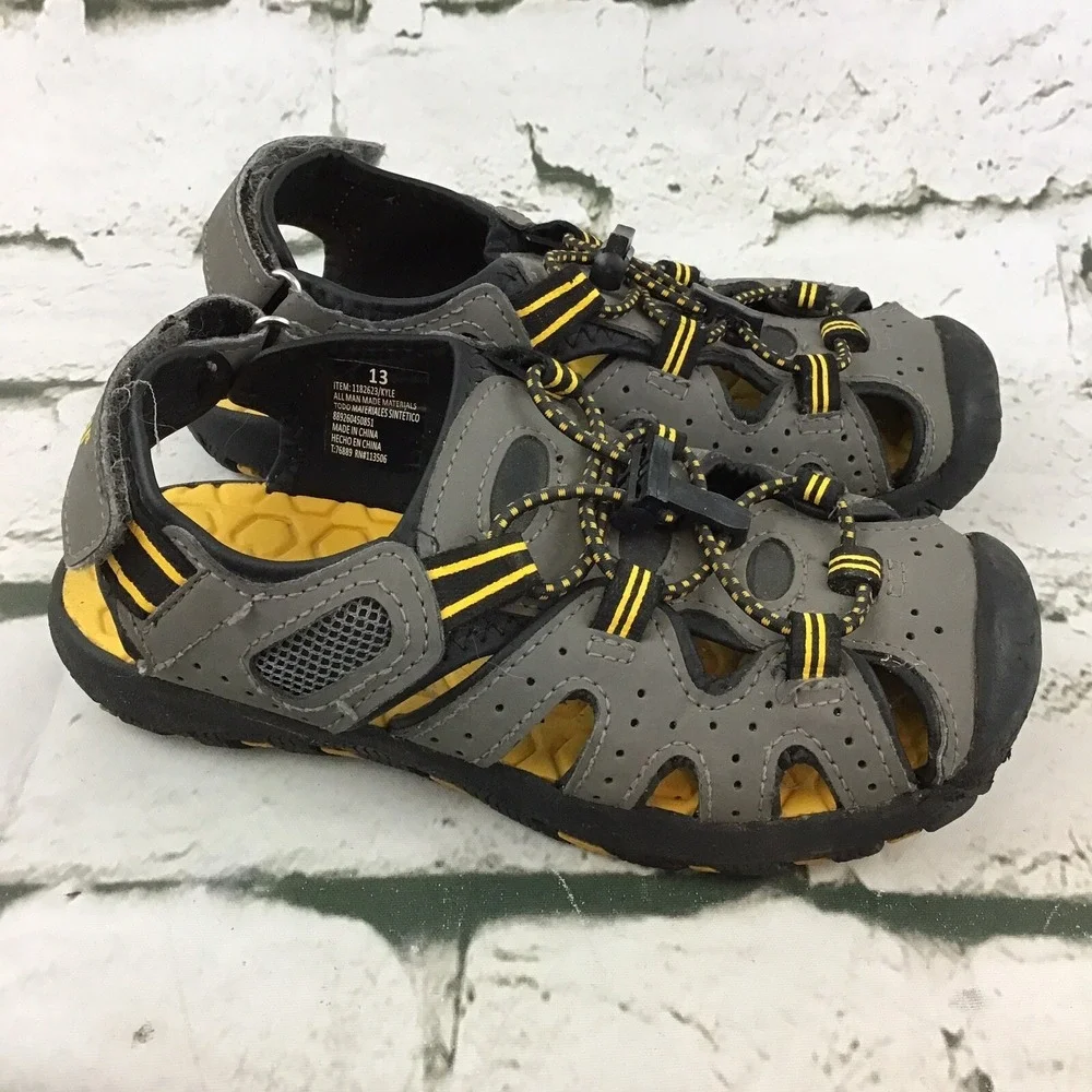 Khombu Boys Sz 13 Kyle Hiking Sandals Water Resistant Trail Shoes
